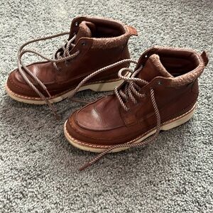 Clark’s Gortex Cushioned Boots